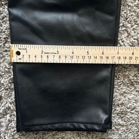 Abercrombie & Fitch Black Ultra High Ankle Straight Vegan Leather Pants SZ 24 - Picture 16 of 16